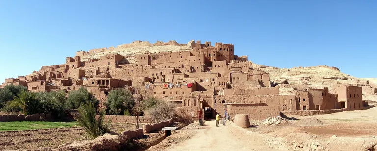 Panorama photographique du ksar d’Aït Ben Haddou, au Maroc, en décembre 2006